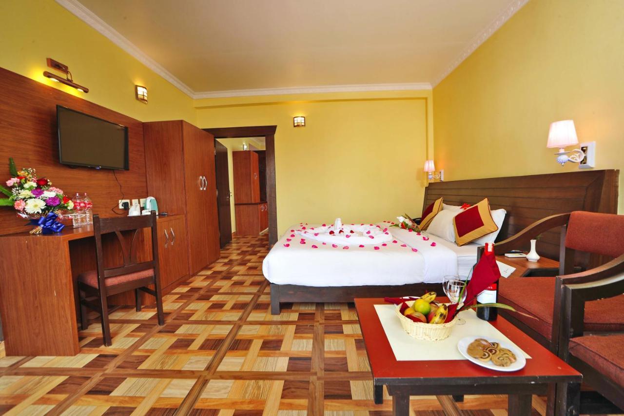 Hotel Dandelion Pokhara Exterior foto